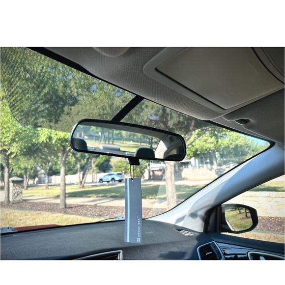 About Car Air Freshener | 6 Count (Pack of 1) | Leather Air - Picture 4 of 6